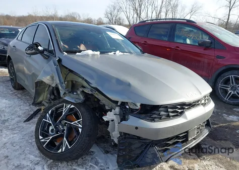 2025 Kia K5 Gt-Line из США, поврежденный, VIN KNAG64J75S5333815